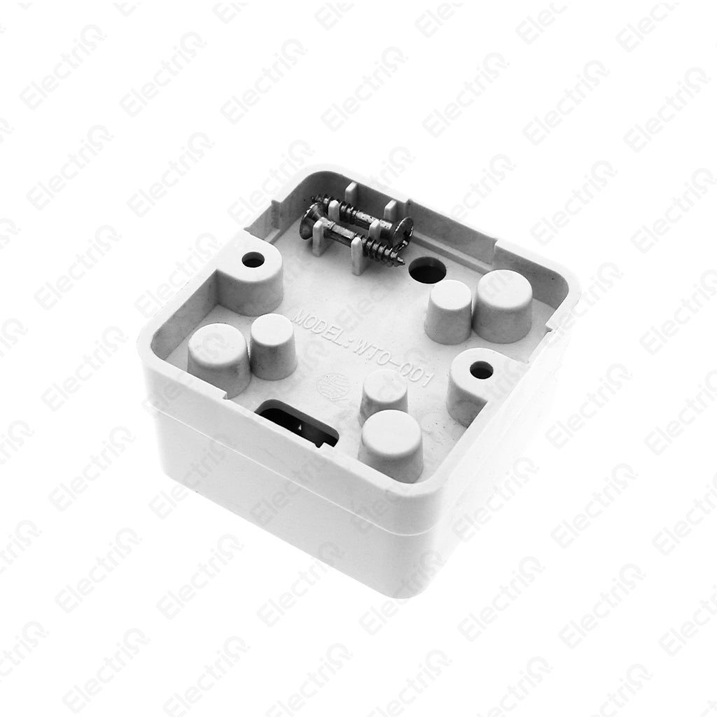 Electriq Omni Surface Single Tandem Outlet 20A 250V Heavy Duty Socket